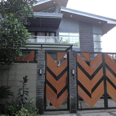 Lazy-Nest Homestay Manila Exterior photo